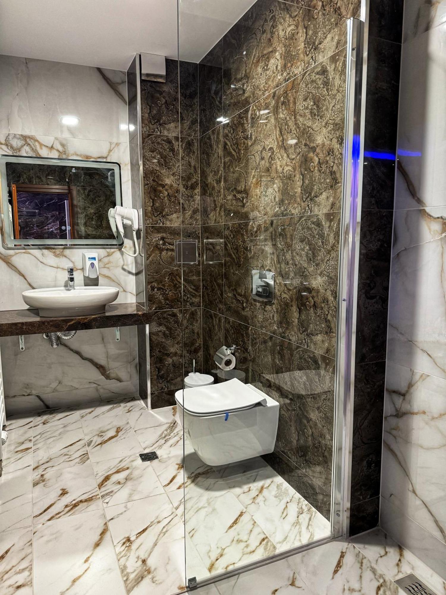Hotel Diamant دوسبات المظهر الخارجي الصورة